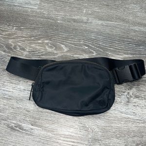 Lulu lemon Belt Bag
